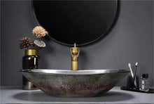 Charger l'image dans la galerie, lavabo en céramique couleur or avec motif de fleur
